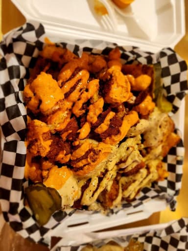 303 In the Cut food truck logo