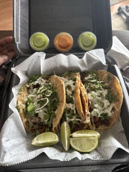 Alo's Taco Truck