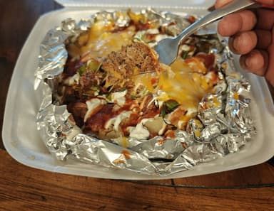 Chubz Spudz food truck logo