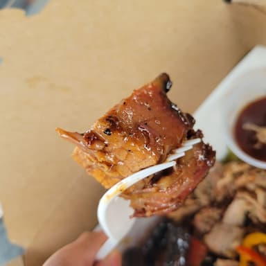 Wonderboy's Smokestack food truck logo