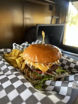 Coloyos Food And Grill