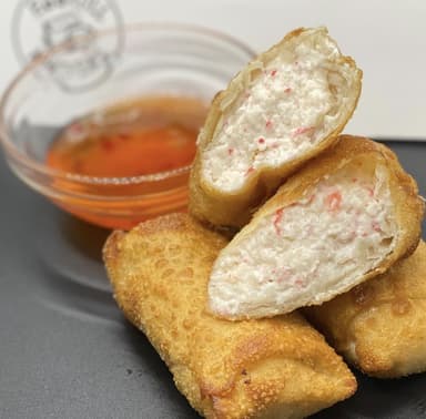Eggroll Masters food truck logo