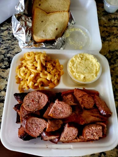 Big "6" Bar-B-Que food truck logo