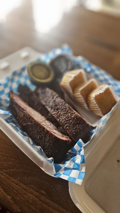 Morawski Barbecue food truck logo