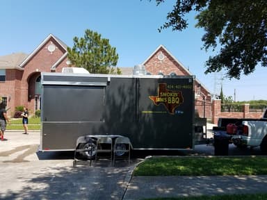 Smokin Jaws BBQ food truck logo