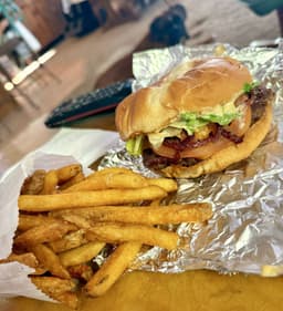 Backyard Pizza & Burgers