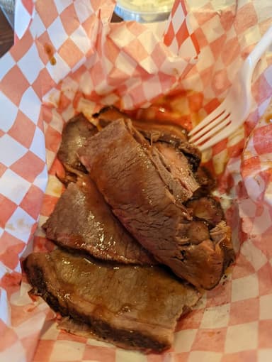HP's Smokehouse BBQ food truck logo
