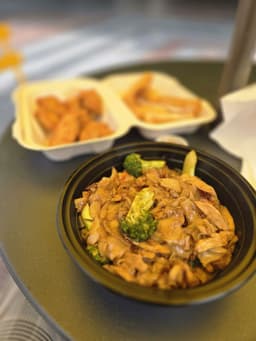 Khun 9 Food Truck